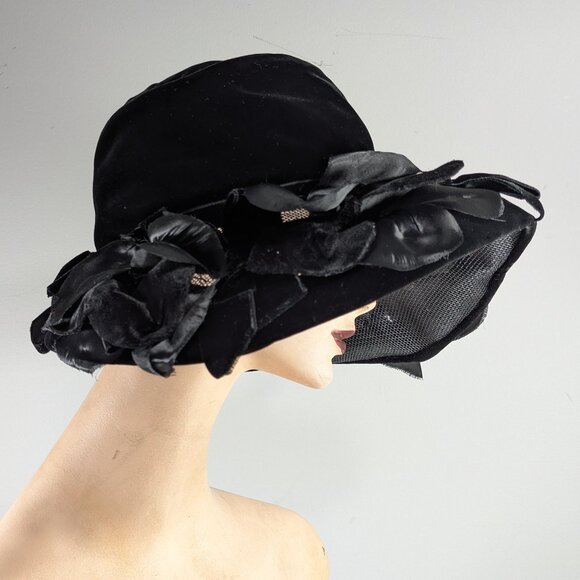 Eleanor Mack Park Royal Black Velvet Cartwheel mourning hat size small - Picture 2 of 9
